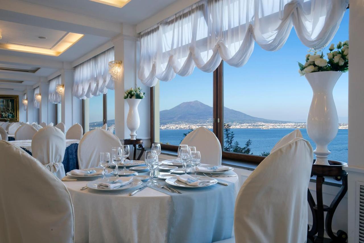 La Panoramica Hotel Castellammare di Stabia Buitenkant foto