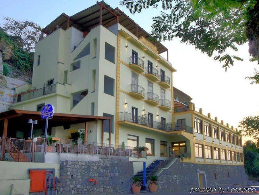 La Panoramica Hotel Castellammare di Stabia Buitenkant foto